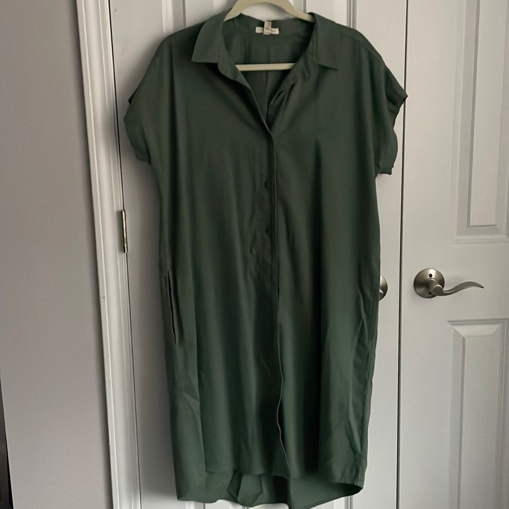 100% to CHARITY Eileen Fisher button down shirt dress w/pockets Lg Large